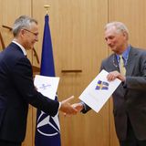 18. Mai: Schweden und Finnland beantragen Aufnahme in die Nato