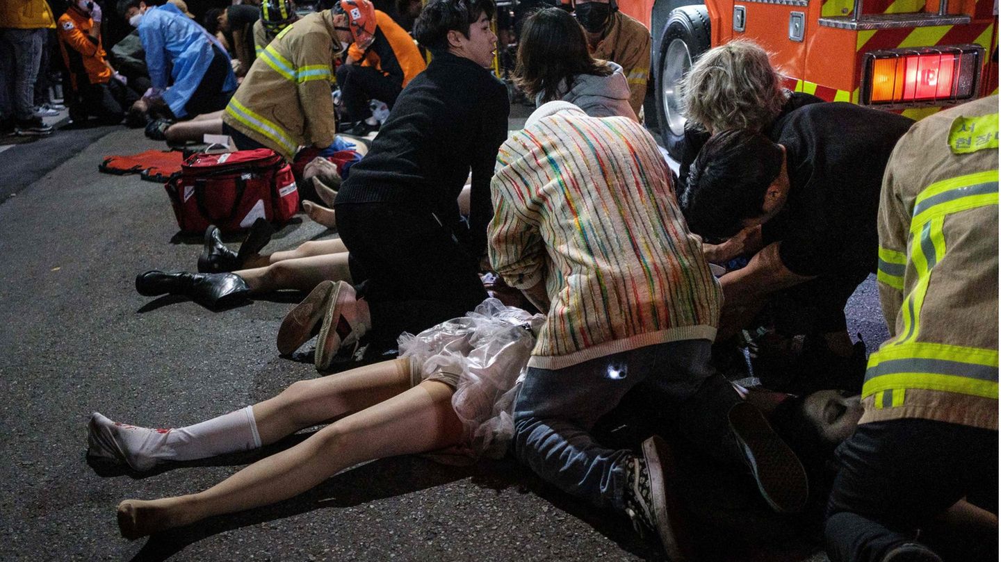 29. Oktober: 59 Tote und 150 Verletzte bei Halloween-Feiern in Seoul