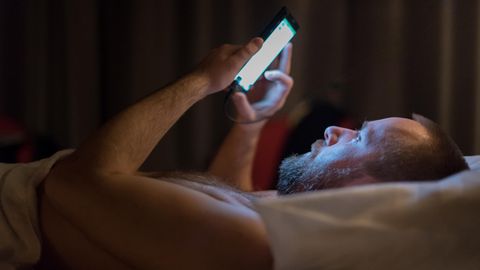 Wenn Männer ungefragt Intimfotos, "Dick Pics", versenden (Symbolbild)