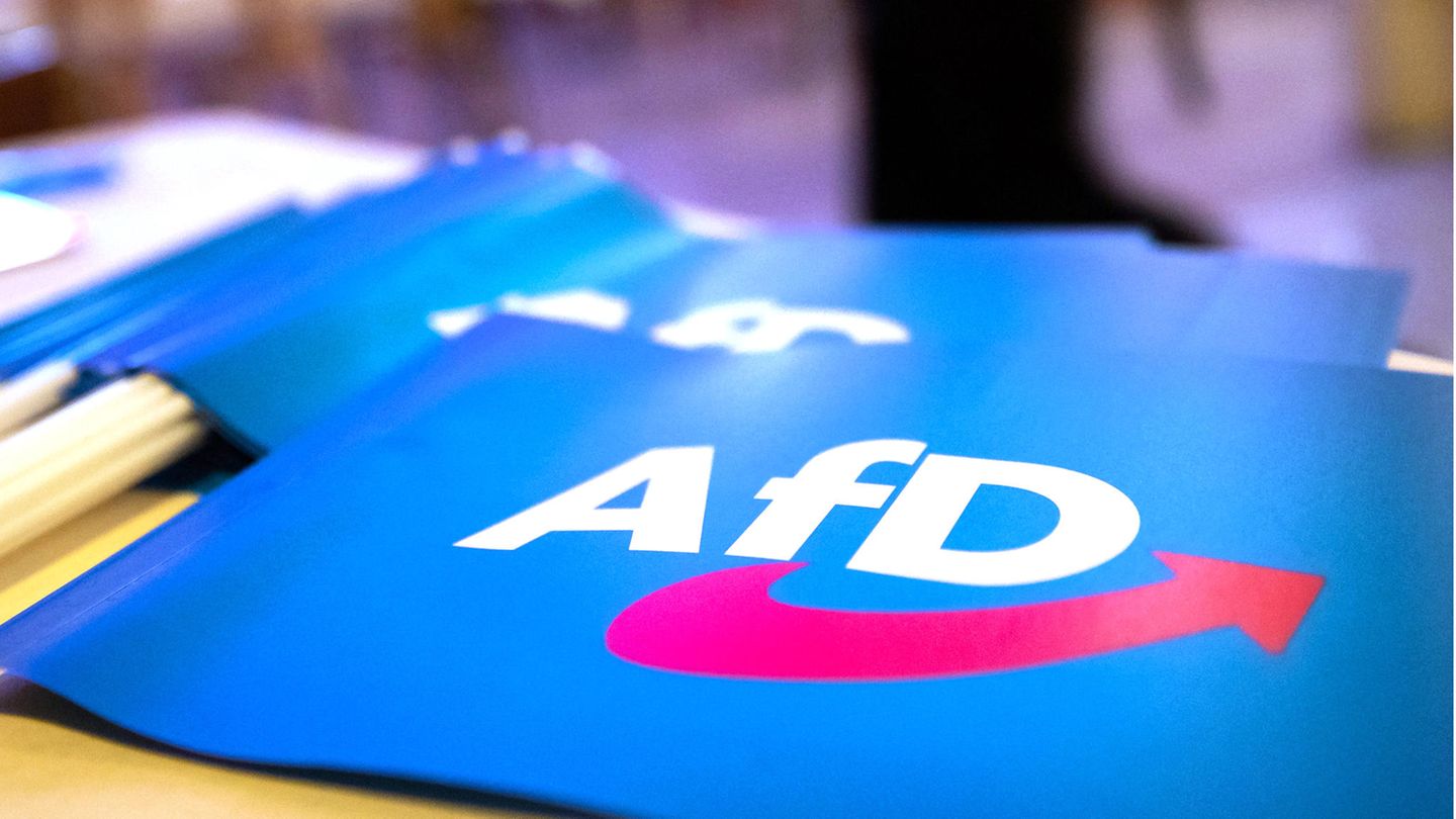 Jeder vierte AfD-Wähler gibt an, keinerlei Geld an wohltätige Zwecke zu spenden