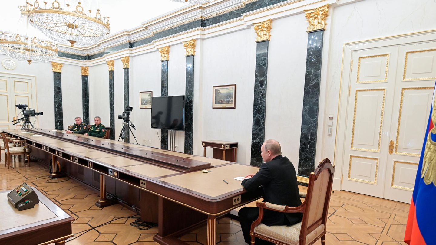 Wladimir Putin Tisch Verteidigungsminister