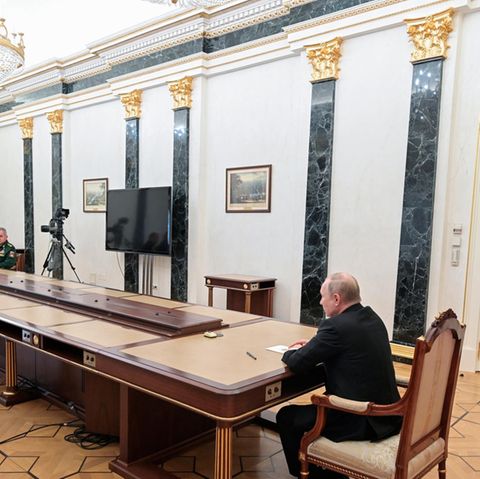 Wladimir Putin Tisch Verteidigungsminister