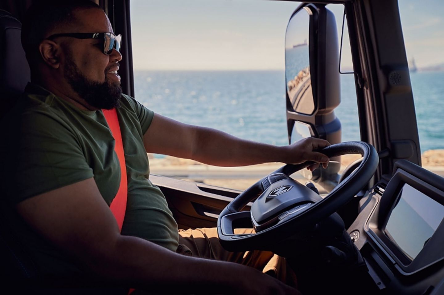 Nikola Tre BEV Truck