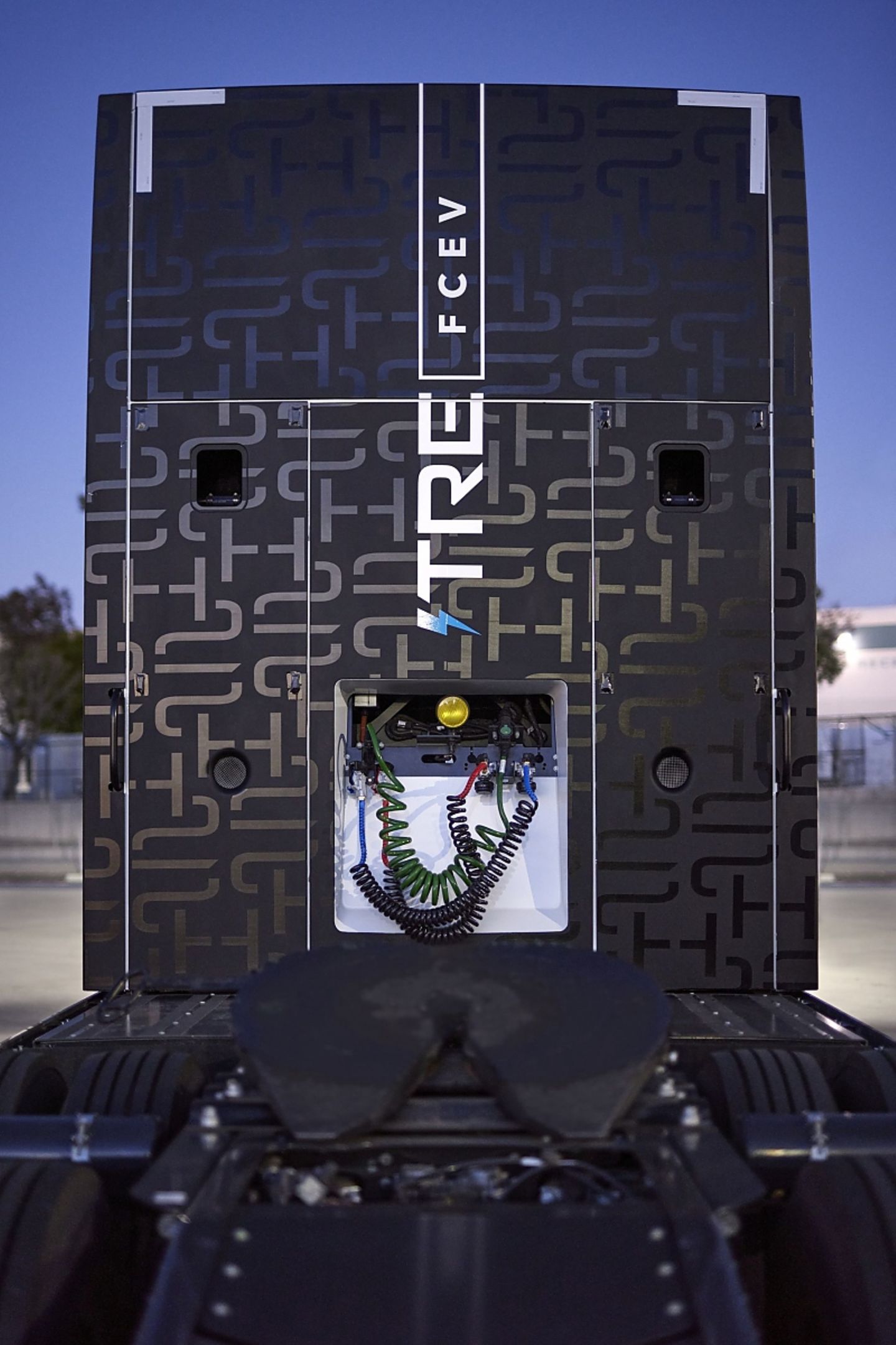 Nikola Tre FCEV Truck
