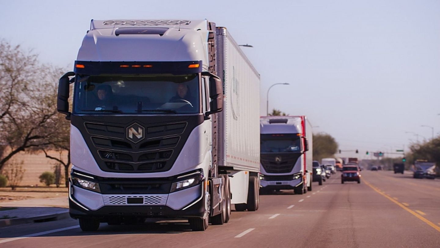Nikola Tre FCEV Truck