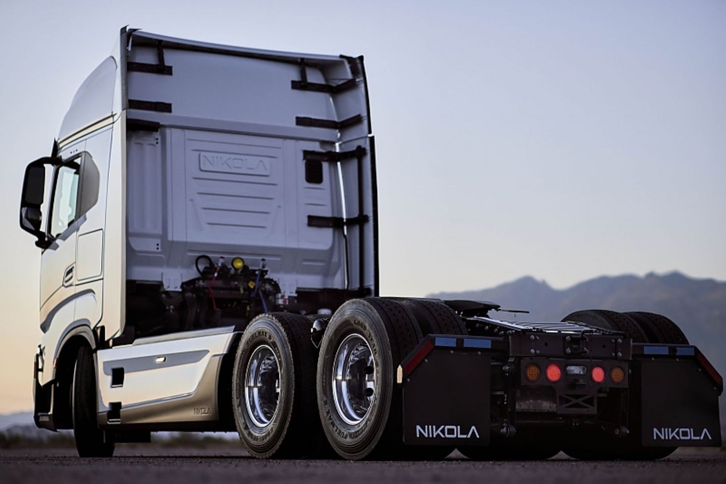 Nikola Tre BEV Truck