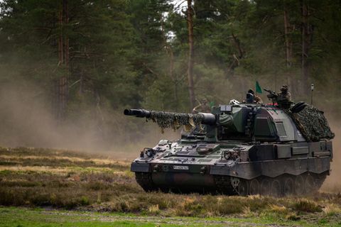 Panzerhaubitze 2000
