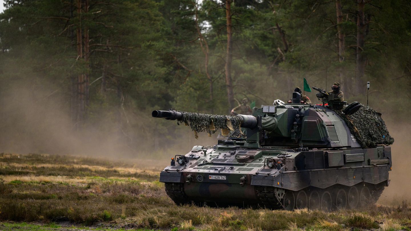 Panzerhaubitze 2000