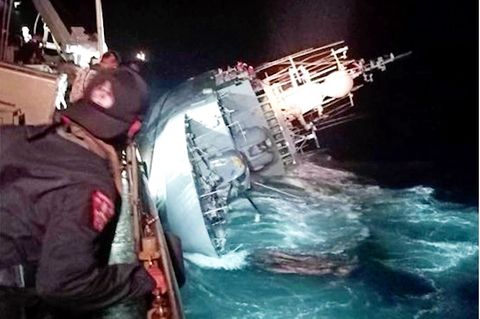 Rettungsaktion in Thailand: Marineschiff sinkt im Sturm – Soldaten hatten keine Schwimmwesten: "Das ist unfassbar"