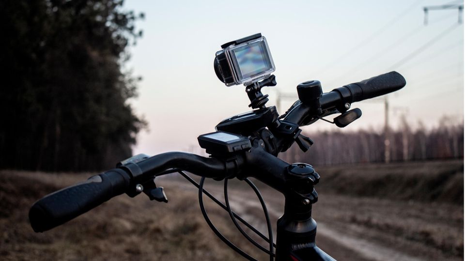 Eine auf einem Fahrrad montierte Actioncam