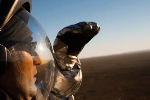 Reise zum Mars: Dieser Mann entwickelt den Anzug für das Leben auf dem roten Planten