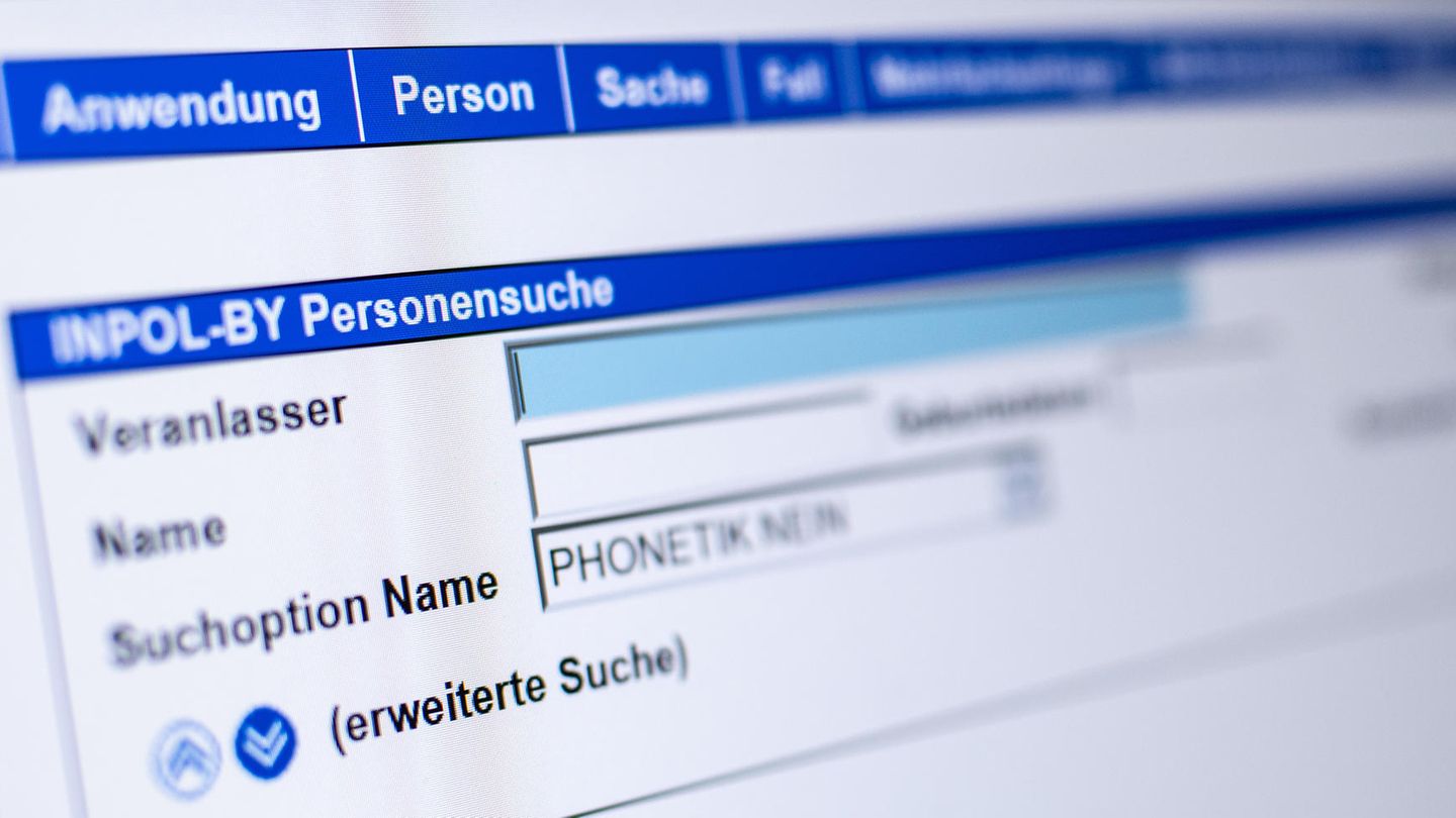 Karlsruhe prüft: Was darf die Polizei mit neuer Analyse-Software?