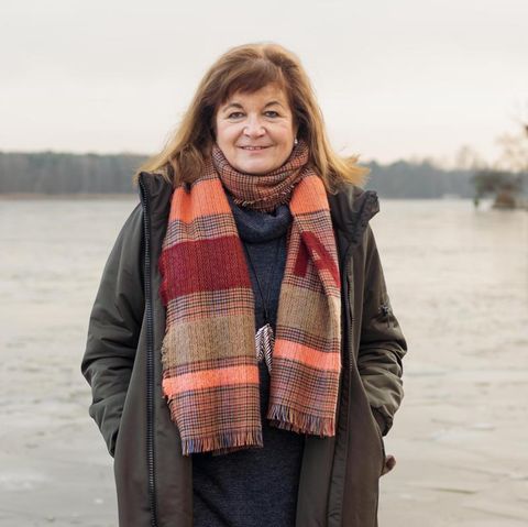 Anke George am Ufer der Dahme in Berlin