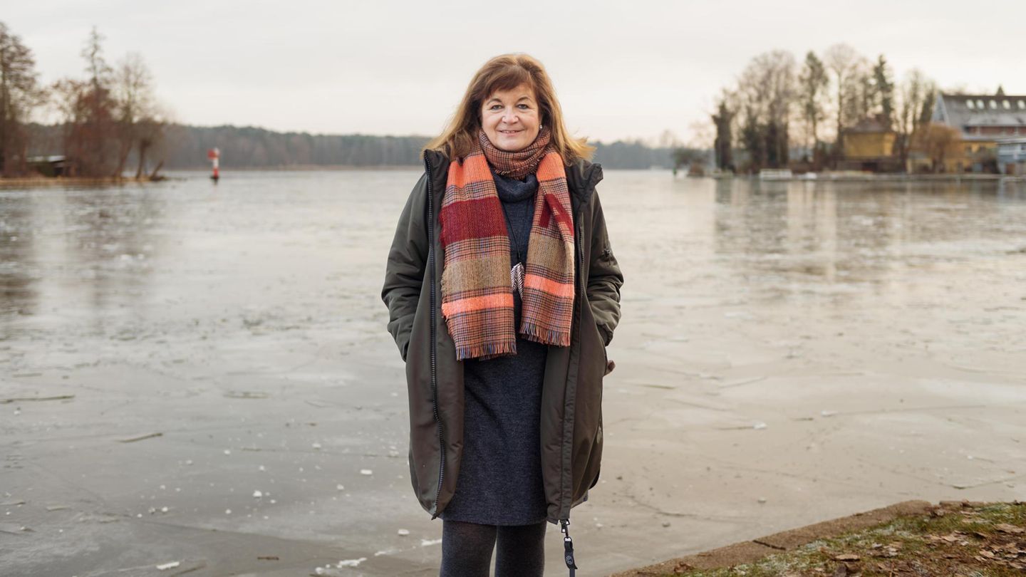 Anke George am Ufer der Dahme in Berlin Anke George am Ufer der Dahme in Berlin