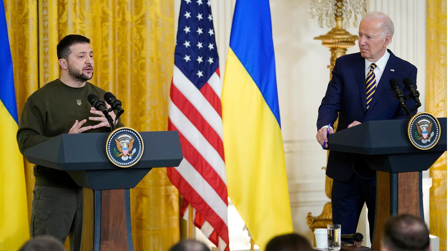 Wolodymyr Selenskyj (l.) und Joe Biden bei der Pressekonferenz nach ihrem Treffen im Weißen Haus