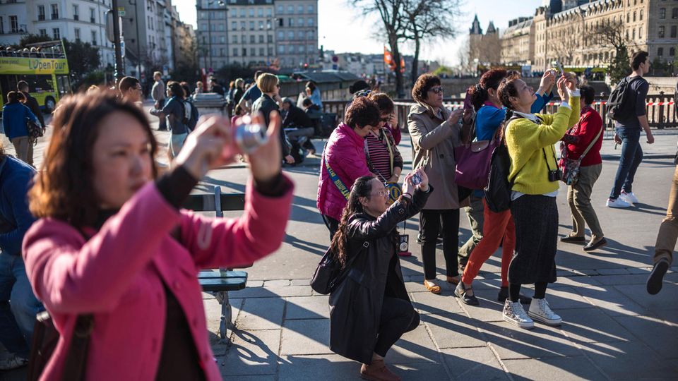 Japanische Touristen in Paris
