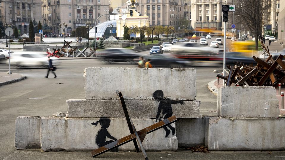 Ukraine-Krieg: "Kinder unterm Deckmantel der Evakuierung nach Russland verschleppt" – stern-Reporterin über die Lage vor Ort Ukraine-Krieg: "Kinder unterm Deckmantel der Evakuierung nach Russland verschleppt" – stern-Reporterin über die Lage vor Ort