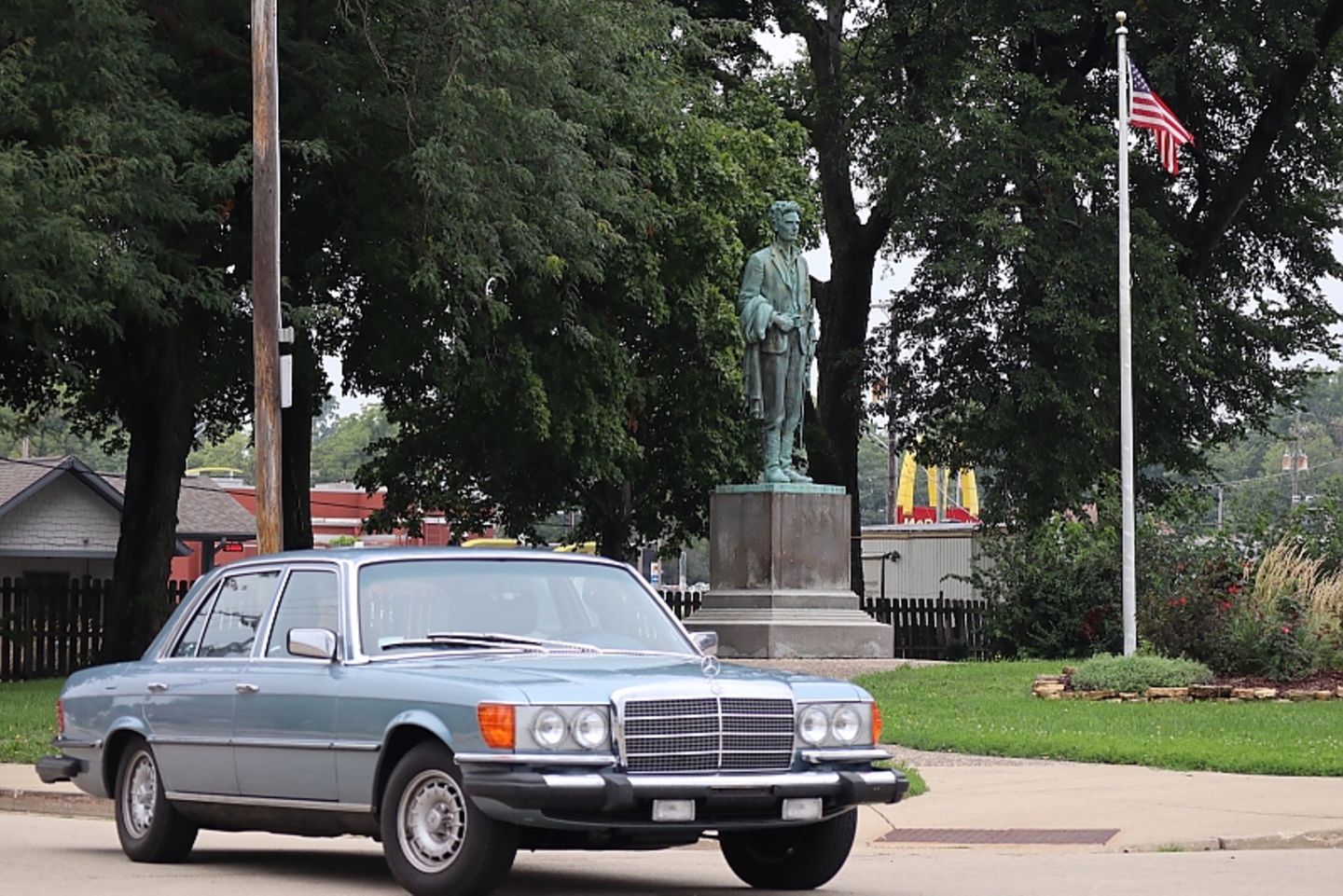 Mercedes 450 SEL W 116