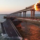 Die Krim-Brücke nach der Explosion