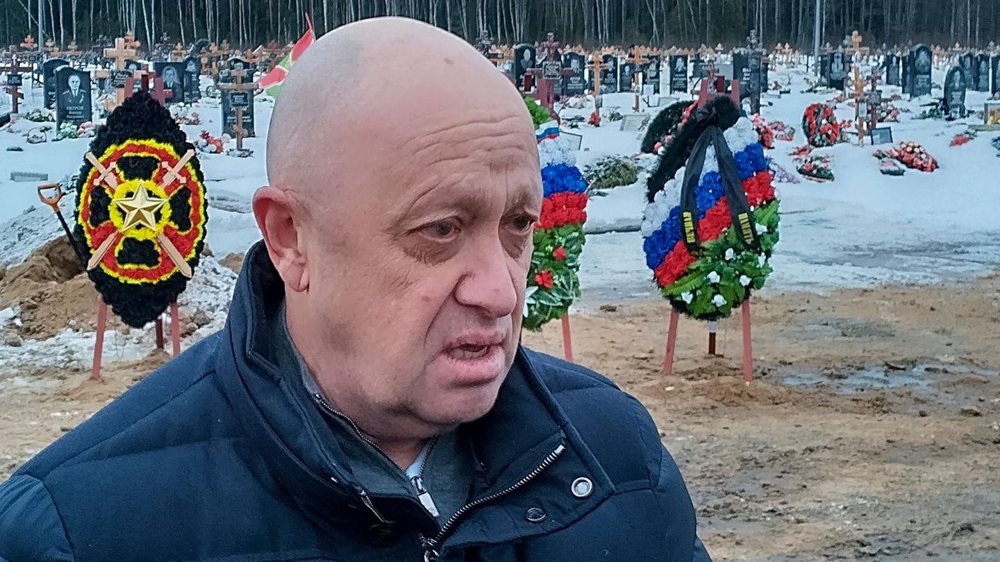 Ukraine war: “Wagner” Chev Prigozhin calls for support from rich Russians