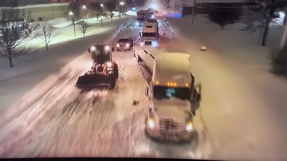 Video: "Sie starben in Autos, durch Erfrieren oder beim Schneeräumen" Video: "Sie starben in Autos, durch Erfrieren oder beim Schneeräumen"