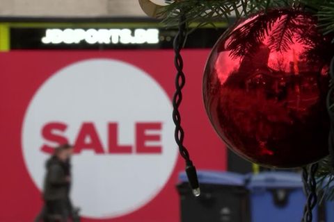 Video: HDE: Weihnachtsgeschäft bleibt hinter den Erwartungen