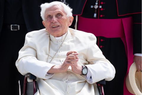 Der frühere Papst Benedikt XVI. im Juni 2020 am Flughafen München