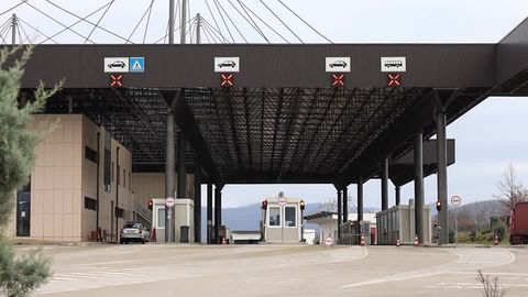 A2 bei Gütersloh: Serbiens "König der Volksmusik" stirbt bei Unfall auf deutscher Autobahn