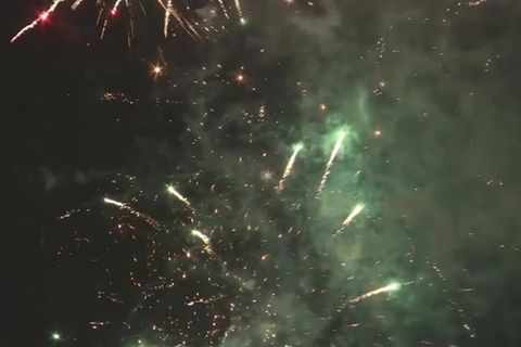 Umstrittene Tradition: "Archaische Silvesterböllerei": Deutsche Umwelthilfe fordert Verbot von privatem Feuerwerk