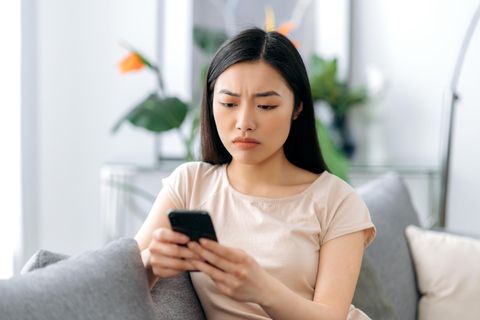 Die junge Frau gab sich am Telefon als ihre Schwester aus (Symbolbild)