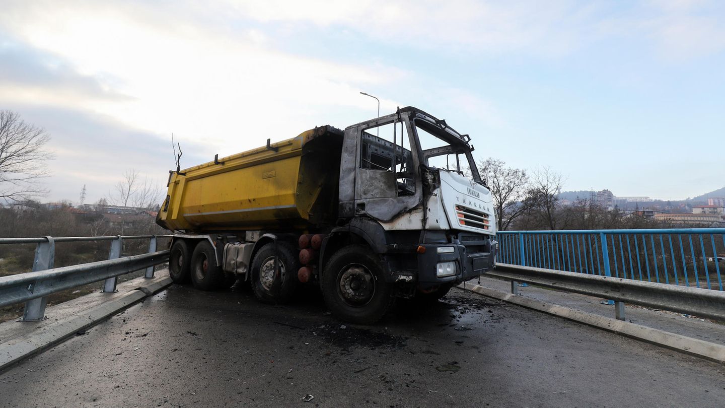 Crisis defused: Kosovo opens largest border crossing to Serbia