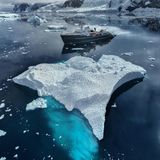 Die Jacht "Legend" bringt Reisende von jedem beliebigen Ort der Welt zu den Eisfeldern der Antarktis. Das Schiff wurde 1974 als Eisbrecher gebaut. Heute gehört sie einem ehemaligen Silicon-Valley-CEO, der sie für diejenigen chartert, die in die entlegensten Winkel dieses Planeten reisen wollen. Der Spaß hat allerdings seinen Preis: Eine Woche an Bord mit All Inclusive kostet eine Million Euro. 