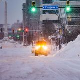 Hier ein Blick auf die zugeschneiten Straßen der besonders betroffenen Stadt Buffalo.