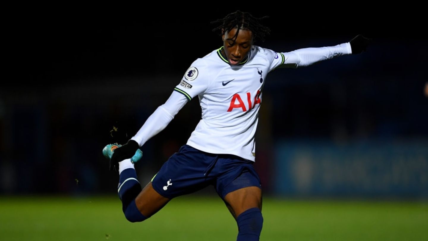 Report: Bundesliga duo close to Tottenham youngster