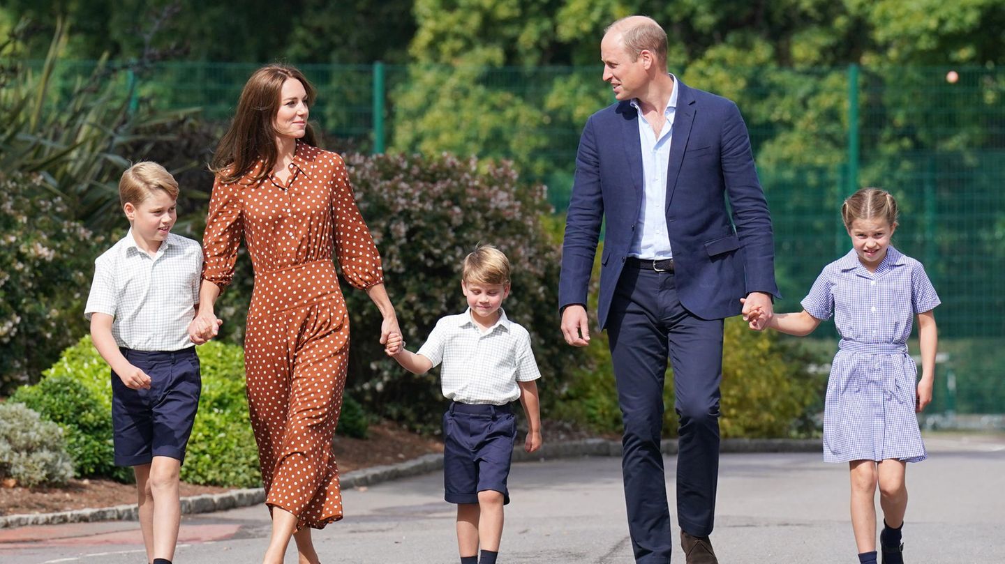 Im Spätsommer wechselten die Kinder die Schule Prinz George, Louis, Charlotte