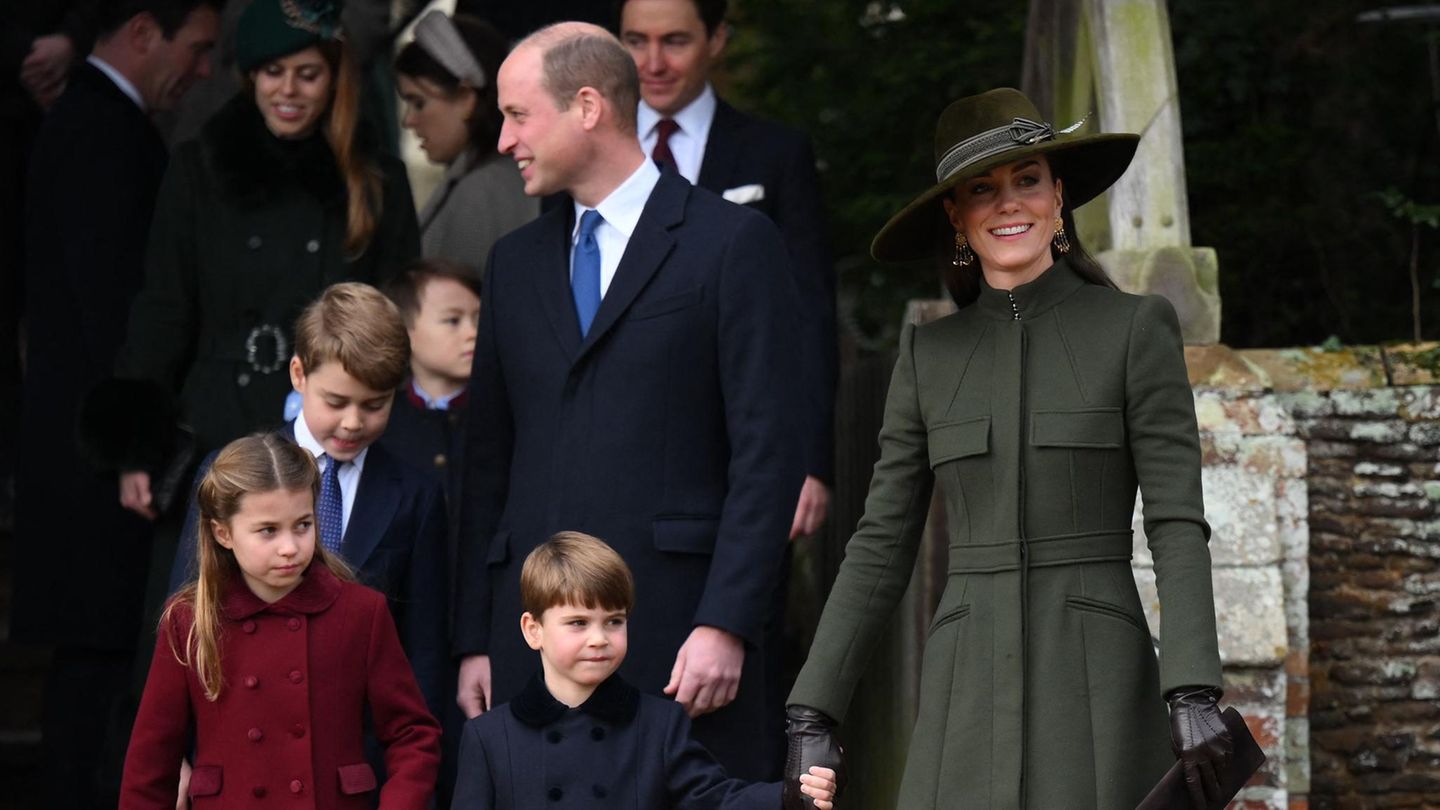 Gemeinsam kamen die Cambridges zum Weihnachtsgottesdienst Sandringham Royals