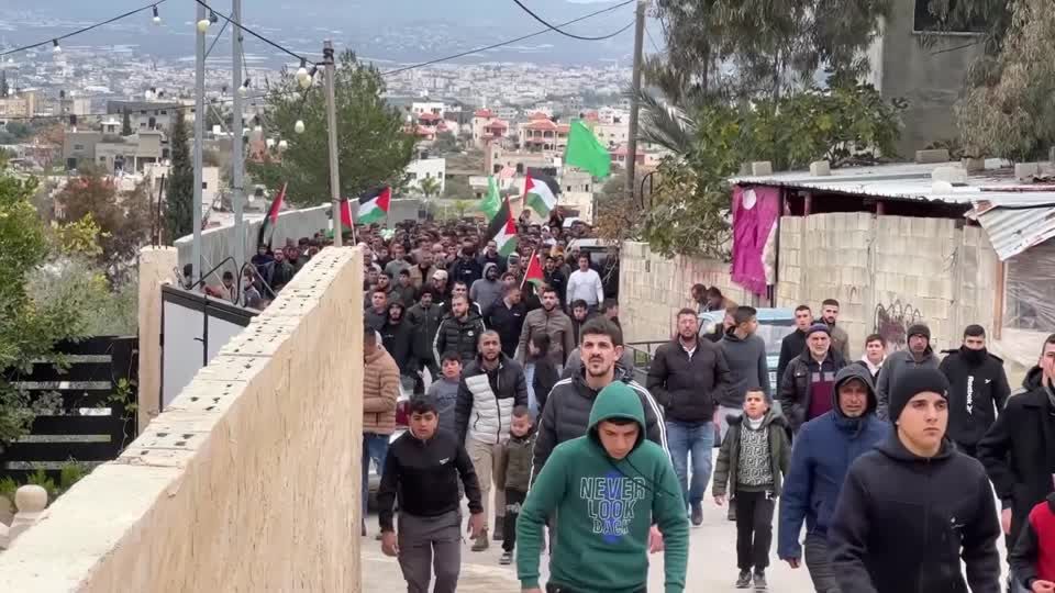 Video: Israelische Armee tötet zwei Palästinenser im Westjordanland Video: Israelische Armee tötet zwei Palästinenser im Westjordanland
