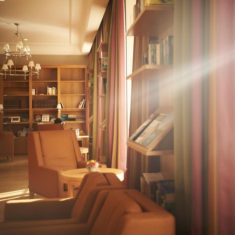 Licht und Ruhe: In der Bibliothek der Psychosomatischen Klinik Kloster Dießen können sich Patientinnen und Patienten für einen Moment des Innehaltens zurückziehen