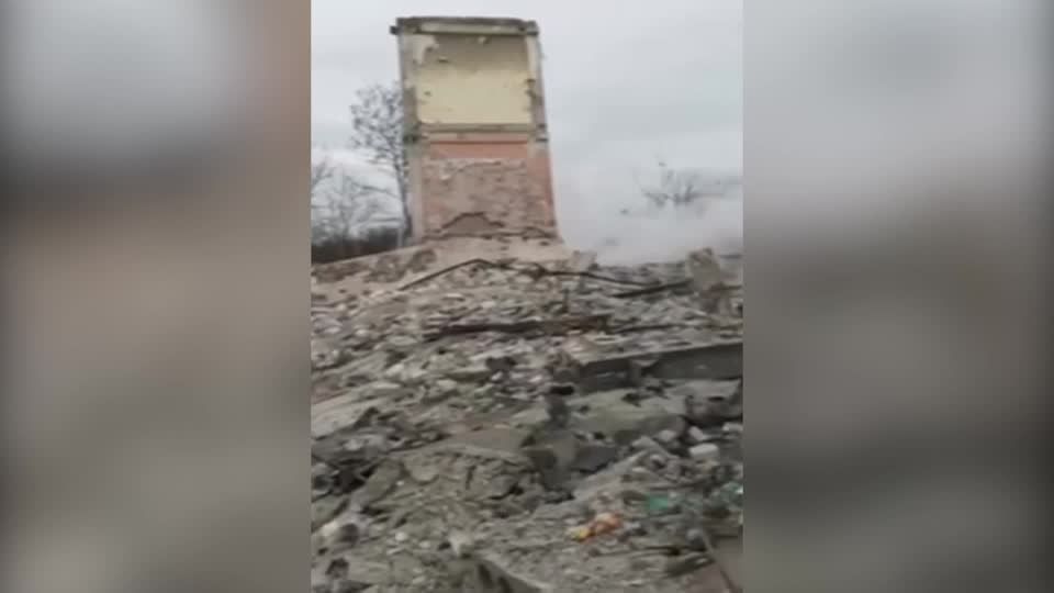 Video: Russland - Zahlreiche russische Soldaten bei ukrainischem Angriff getötet Video: Russland - Zahlreiche russische Soldaten bei ukrainischem Angriff getötet