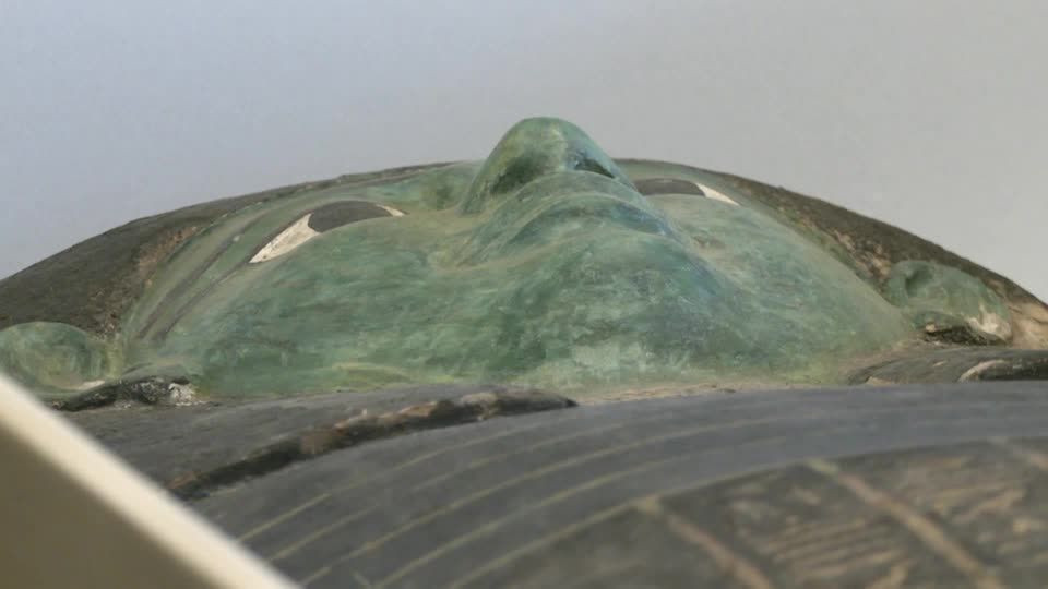 Video: Seltener Sarkophagdeckel zurück in Ägypten