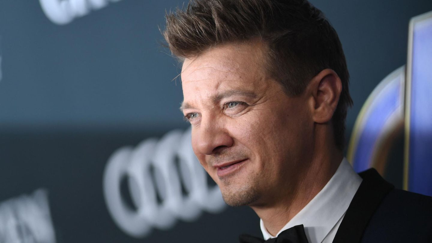Jeremy Renner 2019 bei der Weltpremiere von Marvel Studios' "Avengers: Endgame" im Los Angeles Convention Center.