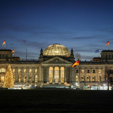 Reichstagsgebäude mit dem Bundestag