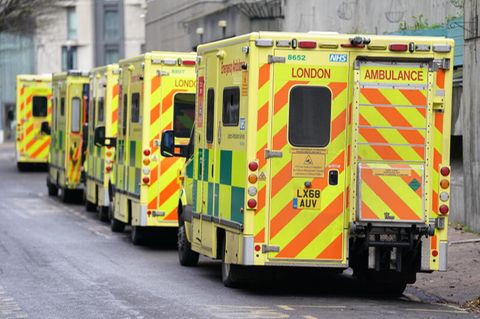 Krankenwagen parken vor der Waterloo Ambulanzstation