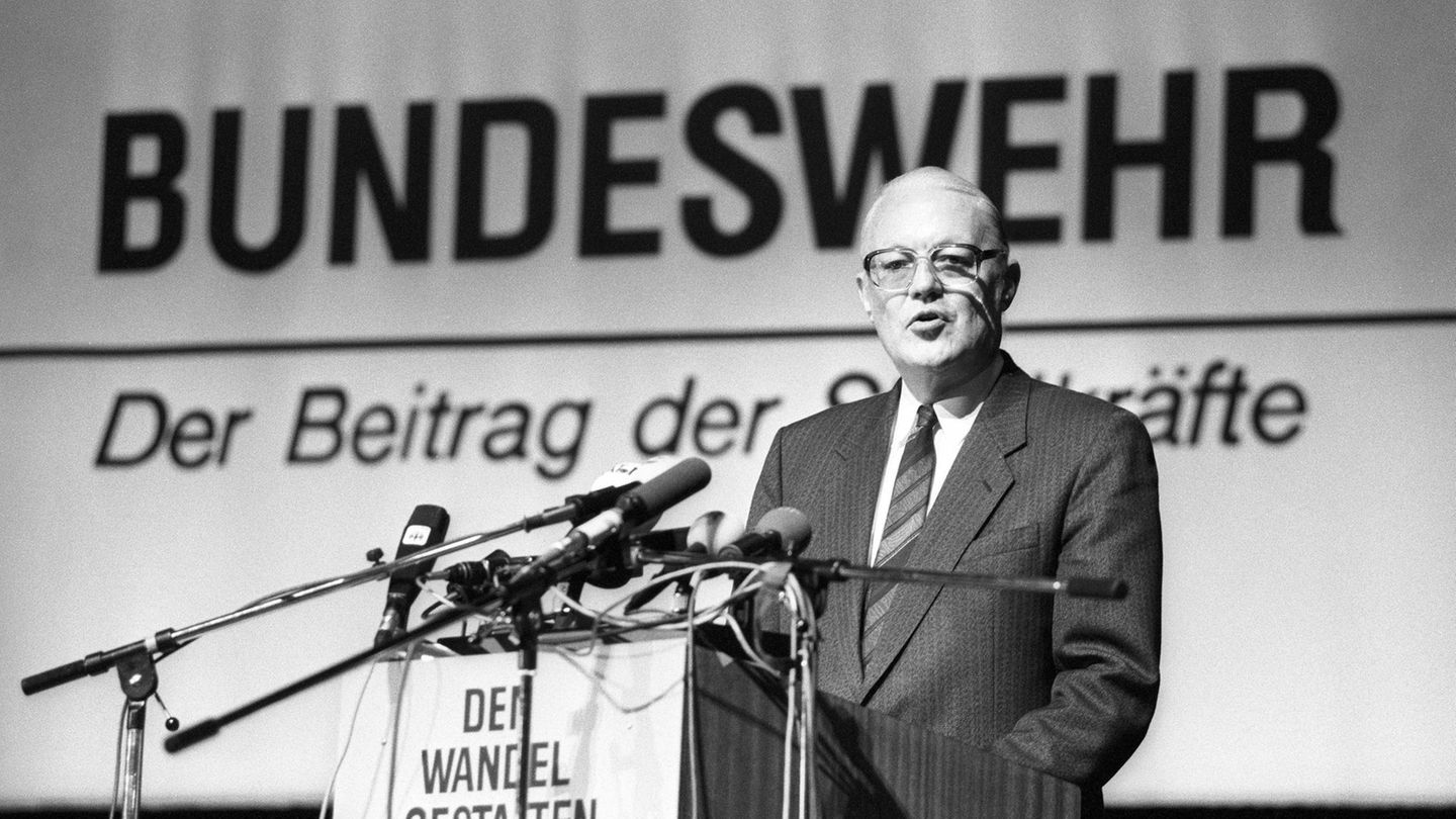 Gerhard Stoltenberg Gerhard Stoltenberg