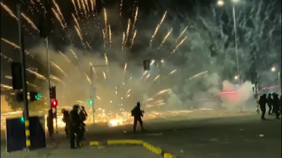 Video: Unruhen in Bolivien halten an Video: Unruhen in Bolivien halten an