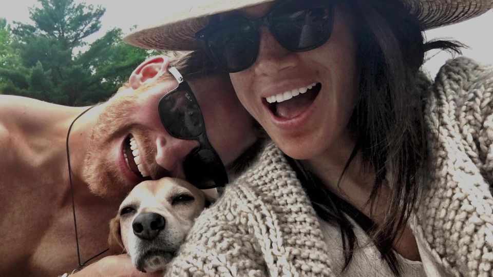 Harry und Meghan mit Beagle Guy
