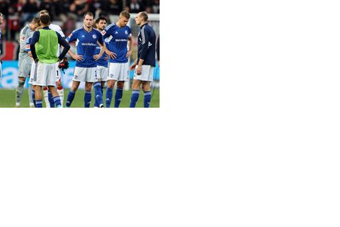 Schalke 04 muss auf zwei Spieler verzichten.