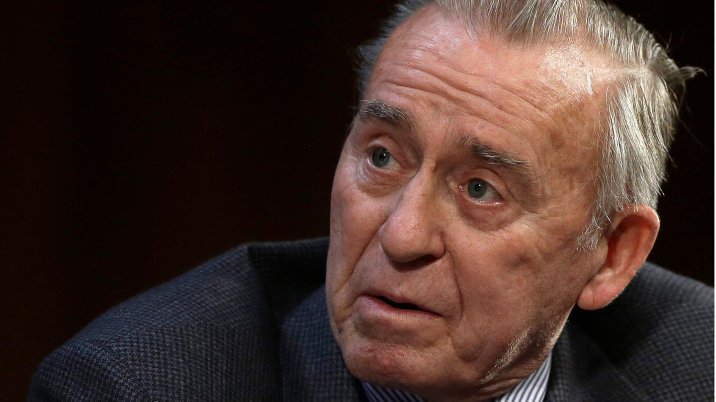 "Apollo 7"-Astronaut Walter Cunningham bei einer Rede am MIT