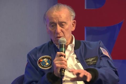 Video: Letzter Astronaut der Apollo-7-Mission verstorben