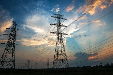 Strommasten: Der Verfassungsschutz sorgt sich um die Sicherheit der deutschen Energienetze